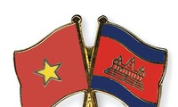 Une délégation du Parti communiste vietnamien en visite au Cambodge