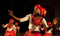 Spectacle en l’honneur des 40 ans des relations Vietnam-Mozambique 