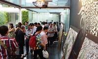 Exposition de photos à Ho Chi Minh-ville en faveur des élèves pauvres