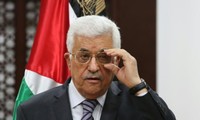 Abbas démissionne de la direction de l'OLP pour provoquer une élection interne