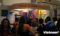 Le Vietnam à la foire des produits artinanaux du MERCOSUR