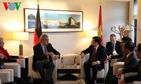 Truong Tan Sang rencontre des parlementaires allemands et le maire de Berlin