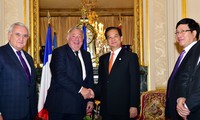 Entrevues entre Nguyen Tan Dung, Gérard Larcher et Claude Bartelone