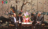 Le président de l’AN Nguyên Sinh Hùng en visite dans le Guangdong