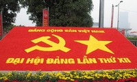 La presse couvre le 12ème Congrès national du Parti communiste vietnamien 