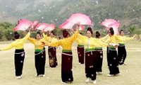 Vũ Hoài  ou la passion pour la danse folklorique 