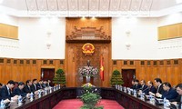 Prak Sokhon reçu par des dirigeants vietnamiens