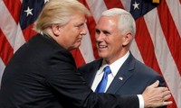 Donald Trump présente officiellement Mike Pence comme colistier