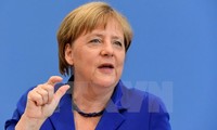 Brexit: Merkel veut que Londres dépose une demande