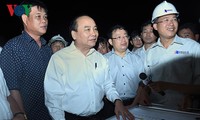 Nguyen Xuan Phuc au chantier du tunnel Deo Ca