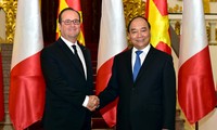 Rencontre François Hollande-Nguyên Xuân Phuc