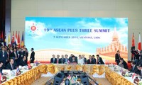 Nguyen Xuan Phuc au 19ème sommet ASEAN-Chine