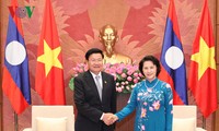 Nguyen Thi Kim Ngan reçoit Thoongloun Sisulith