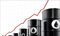 Le pétrole termine au plus haut depuis deux ans et demi