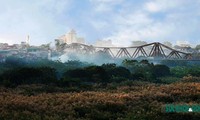 Combien de ponts enjambent le fleuve Rouge à Hanoi?