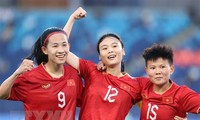 ASIAD 19: la sélection vietnamienne de football féminin bat celle népalaise