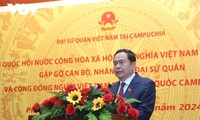 Trân Thanh Mân rencontre la communauté vietnamienne au Cambodge