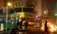 Irish police make 34 arrests after Dublin rioting