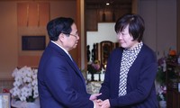 PM visits family of Abe Shinzo