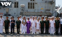 French Navy ship visits Da Nang city