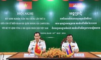 Vietnamese, Cambodian naval forces review joint patrol