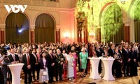 Vietnam, Hungary celebrate 75 years of ties, April 30 victory