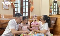 Vietnamese family culture preserved in modern times