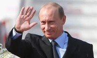 Perdana Menteri Rusia Vladimir Putin  akan mencapai kemenangan dalam perlombaan masuk Istana Kremlin yang akan datang.