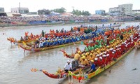 Adat lomba jukung Ngo  rakyat Khmer di provinsi Soc Trang