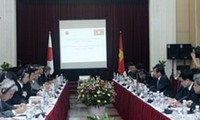 Dialog tentang kebijakan negara-swasta untuk meningkatkan hasil-guna kerjasama Vietnam-Jepang