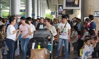 Pertemuan dengan para diaspora Vietnam yang pulang kembali di kampung halaman untuk menyambut Hari Raya Tet - 2014