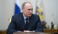 Presiden Rusia, Vladimir Putin mengunjungi Krimea