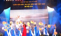 Membuka Pekan  Budaya-Wisata laut dan pulau Vietnam-Hanoi 2014