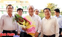 Deputi PM Nguyen Xuan Phuc mengunjungi provinsi Binh Phuoc