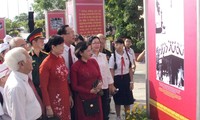 Pembukaan pameran “Semangat Revolusi Agustus dan Hari Nasional tetap bergema abadi selama 70 tahun” di kota Ho Chi Minh