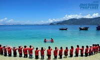 Menciptakan dan menyosialisasikan kecintaan terhadap laut dan pulau dari para seniman daerah dataran rendah sungai Mekong