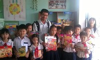 Program “Membawa buku ke daerah pedesaan” dari Vietnam dimuliakan oleh UNESCO