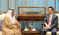 Deputi PM Vu Duc Dam melakukan pertemuan dengan Presiden Sri Lanka dan Deputi PM Qatar