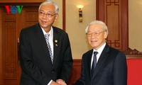 Sekjen Nguyen Phu Trong menerima Presiden Republik Federasi Myanmar, Htin Kyaw