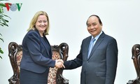 PM Nguyen Xuan Phuc menerima Duta Besar Republik Irlandia dan Timor Leste untuk Vietnam