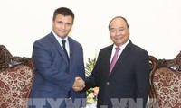 PM Nguyen Xuan Phuc menerima Menlu Ukraina dan Menteri Luar Negeri dan Kerjasama Republik Afrika Selatan