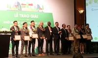 Membantu badan-badan usaha start-up dengan gagasan menghadapi perubahan iklim di Vietnam