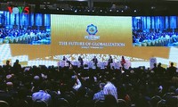 Presiden Tran Dai Quang menghadiri dan membacakan pidato pembukaan Konferensisi  Tingkat Tingkat Tingkat Tinggi APEC 2017