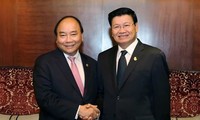 PM Nguyen Xuan Phuc melakukan pembicaraan dengan PM Thailand, Prayuth Chan-ocha dan PM Laos, Thongloun Sisoulith