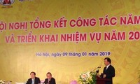 Deputi PM Trinh Dinh Dung: Grup Industri Batu Bara dan Mineral Viet Nam harus menjamin suplai cukup batu bara bagi perekonomian