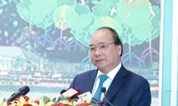 PM Nguyen Xuan Phuc melakukan temu kerja dengan pimpinan daerah-daerah di Viet Nam Selatan