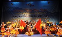 Cerahlah selama-lamanya  persahabatan Viet Nam-Laos