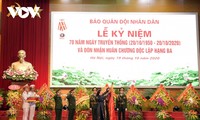 Memperingati ulang tahun ke-70 hari tradisi Koran Quan Doi Nhan Dan atau Tentara Rakyat Viet Nam