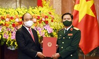 Presiden Negara Sampaikan Keputusan Pengangkatan Kepala Staf Umum Tentara Rakyat Viet Nam