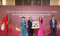 Presiden Nguyen Xuan Phuc Temui Perantau Viet Nam di Singapura